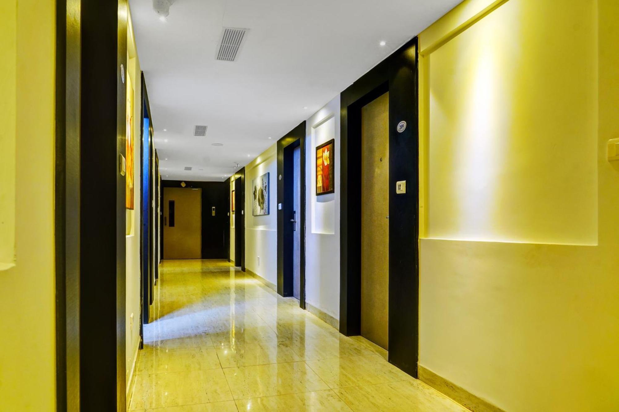 Super Townhouse Dev'S Inn By Cj Gunadala Exterior photo